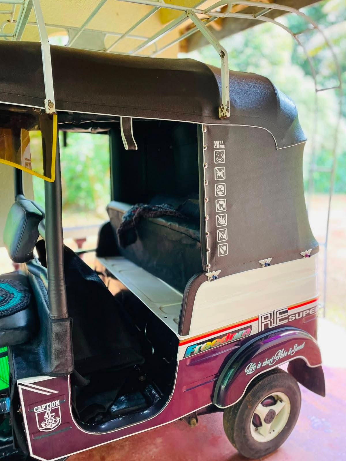 Bajaj 4 stroke 2006 - Used Three wheeler sale in Sri Lanka - patpat.lk