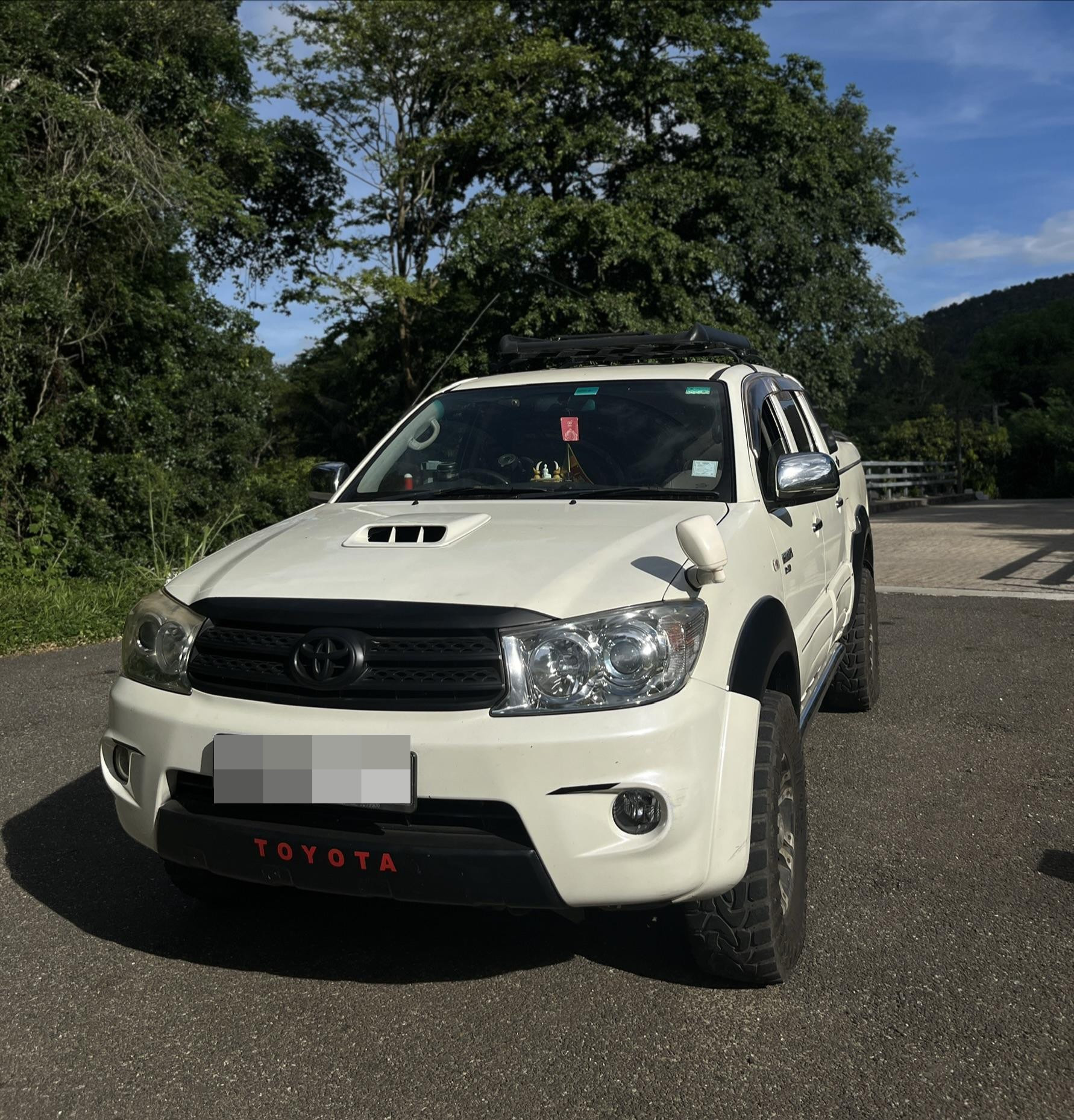 Toyota Hilux 2007 - භාවිතා කරන ලද භාණ්ඩ ප්‍රවාහන sale in Sri Lanka - patpat.lk