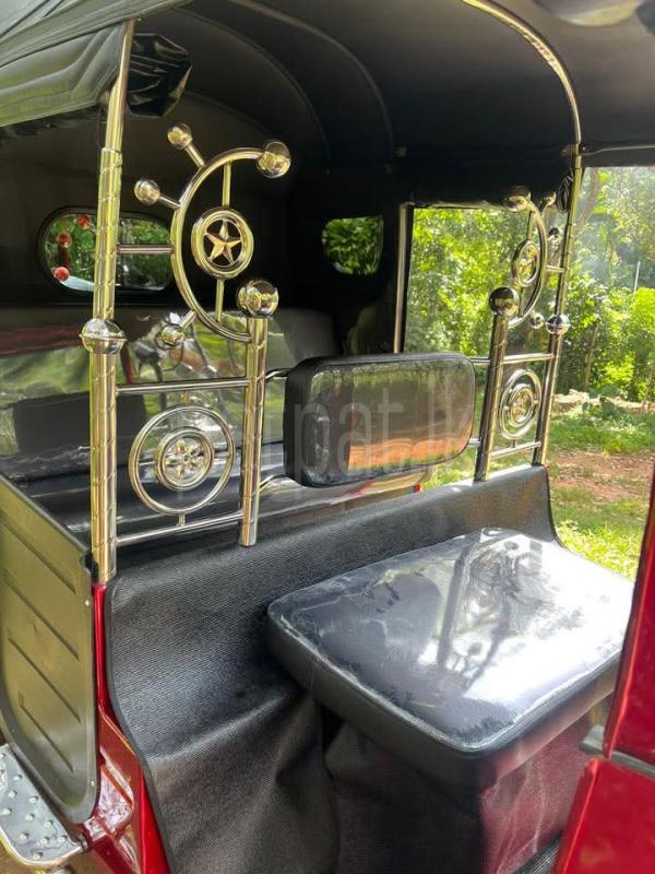 Bajaj 4 stroke 2010 - Used Three wheeler sale in Sri Lanka - patpat.lk