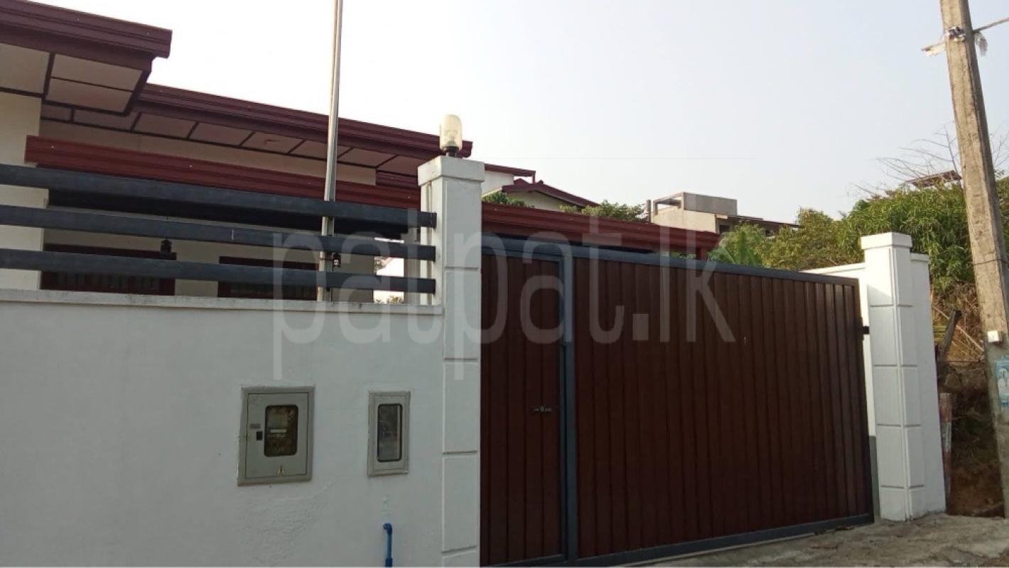 House for Sale in Kahathuduwa