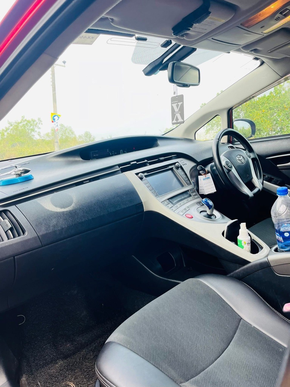 Toyota Prius 2012 - Used Car sale in Sri Lanka - patpat.lk