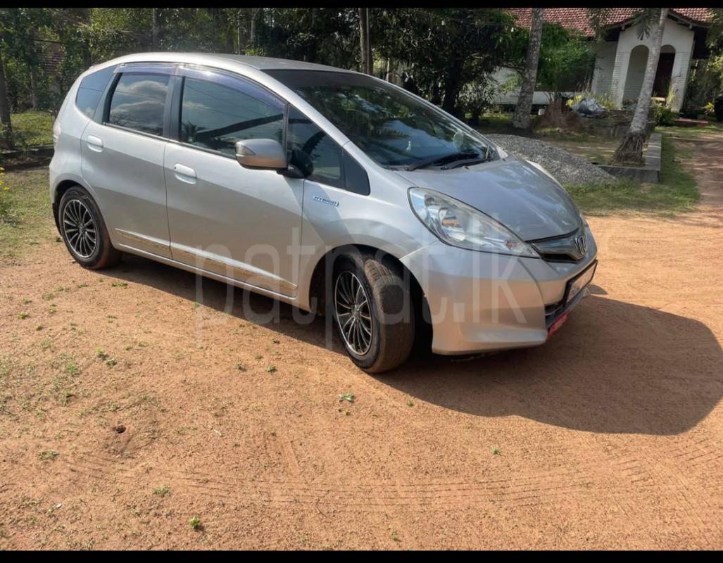 Honda Fit 2013 - பயன்படுத்தப்பட்டது கார் sale in Sri Lanka - patpat.lk