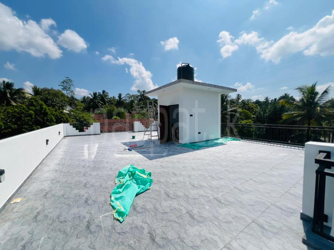 House for Sale in Athurugiriya ads-image-1