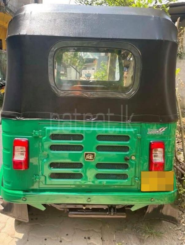 Bajaj 4 stroke 2018 - பயன்படுத்தப்பட்டது முச்சக்கர வண்டி sale in Sri Lanka - patpat.lk