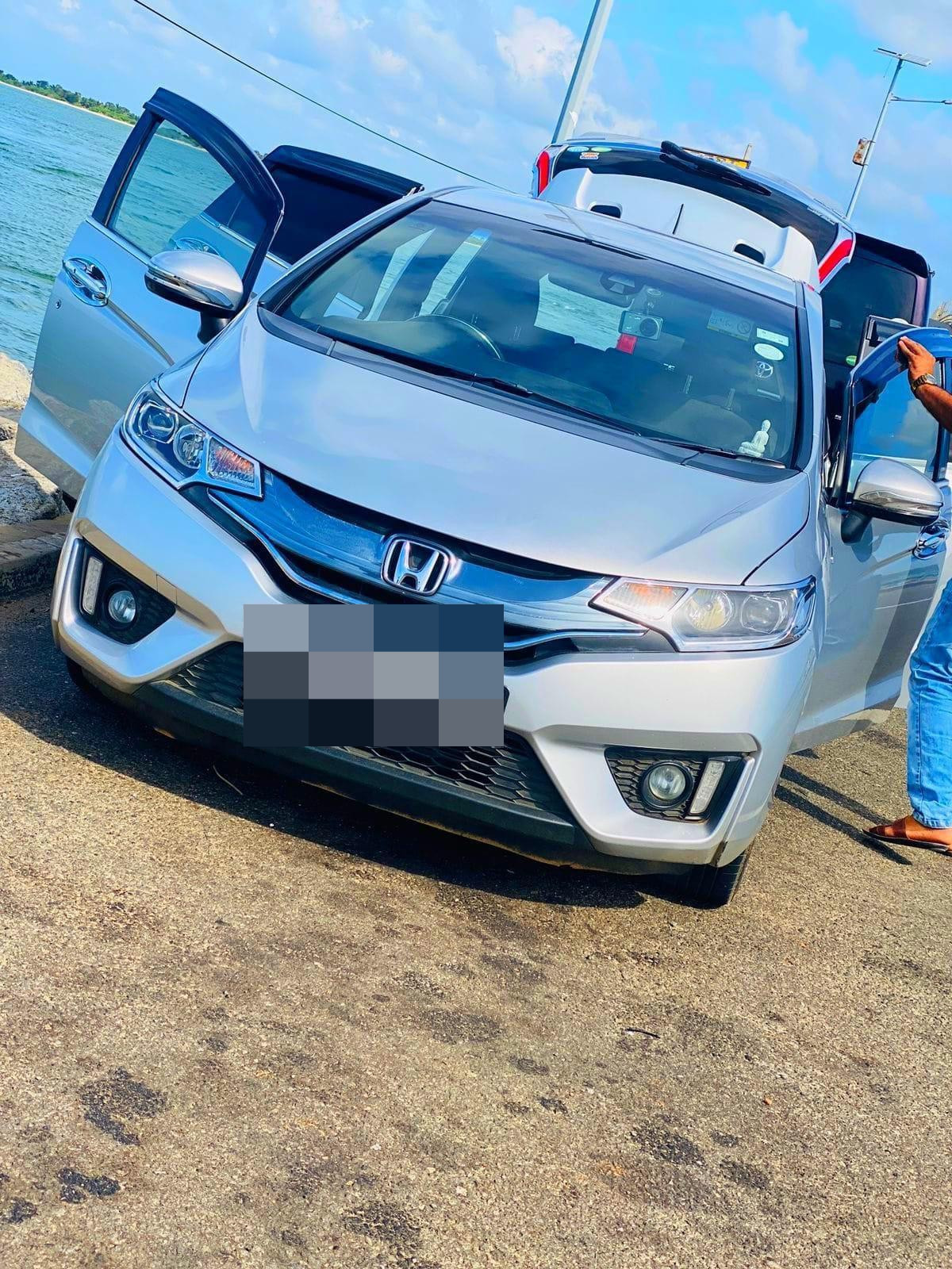 Honda Fit 2013 - பயன்படுத்தப்பட்டது கார் sale in Sri Lanka - patpat.lk