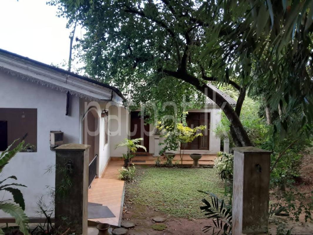 House for Sale in Kahathuduwa