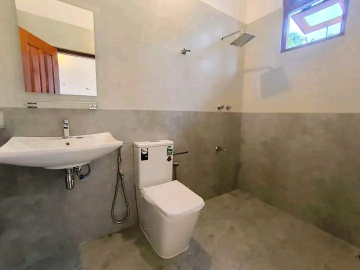 House for Sale in Athurugiriya