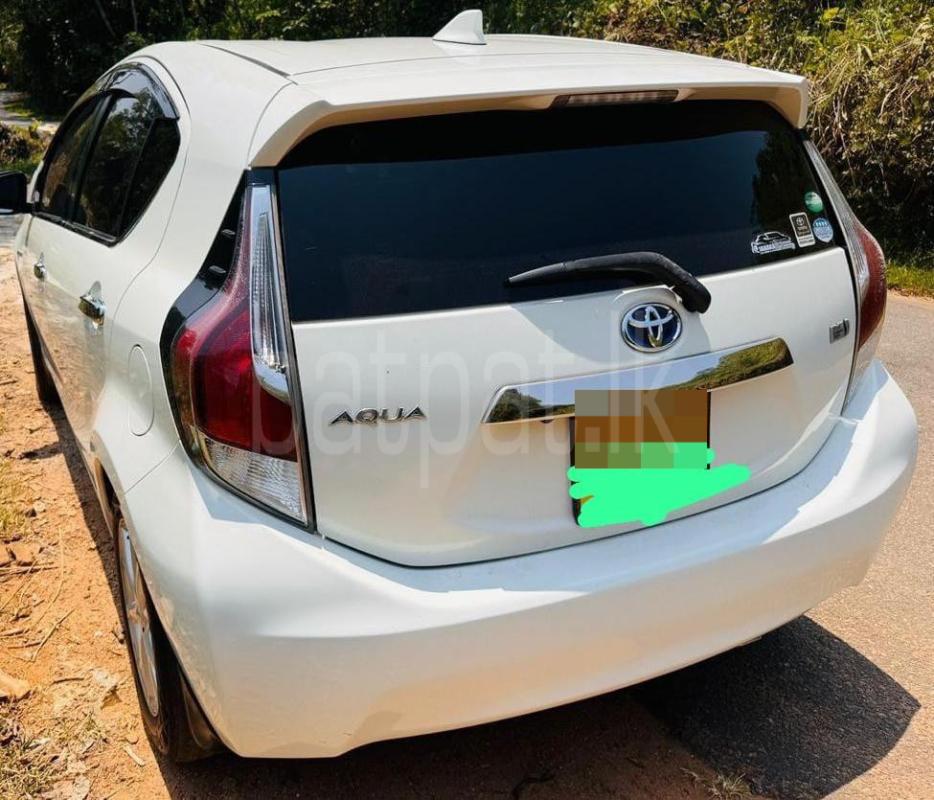 Toyota Aqua 2015 - Used Car sale in Sri Lanka - patpat.lk