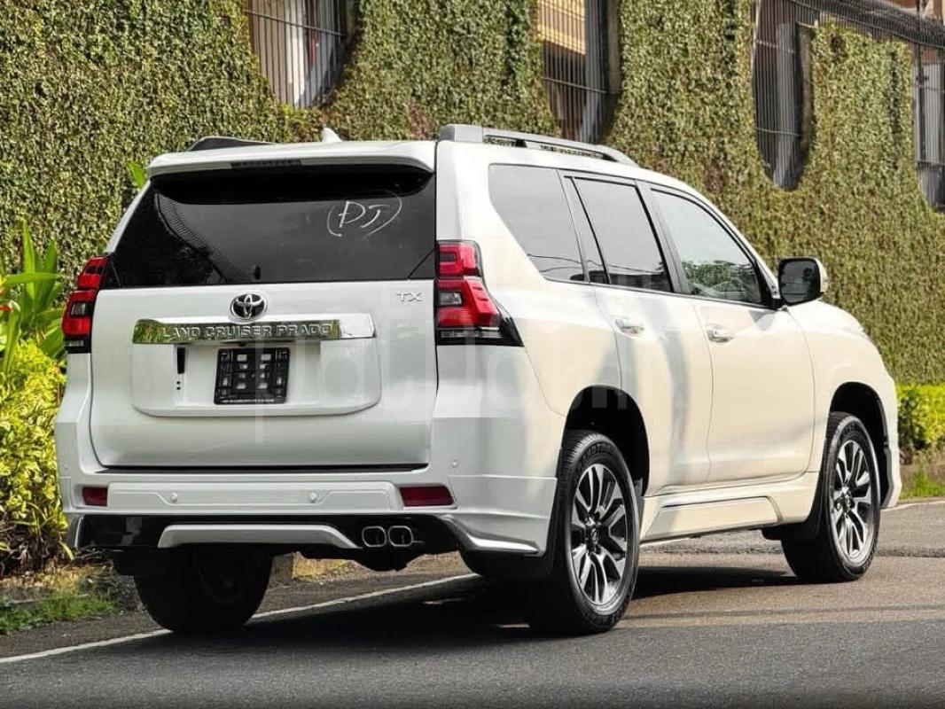 Advertisement image 4