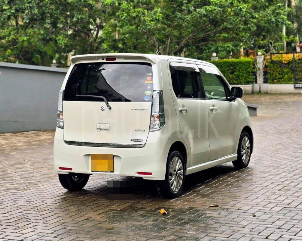 Suzuki Wagon R 2015 - භාවිතා කරන ලද කාර් sale in Sri Lanka - patpat.lk