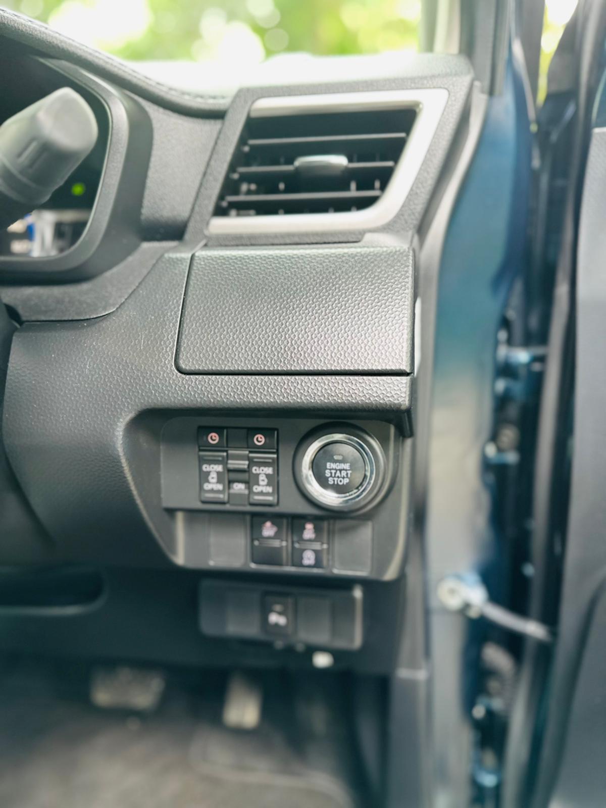 Toyota Roomy 2023 - Used Van sale in Sri Lanka - patpat.lk