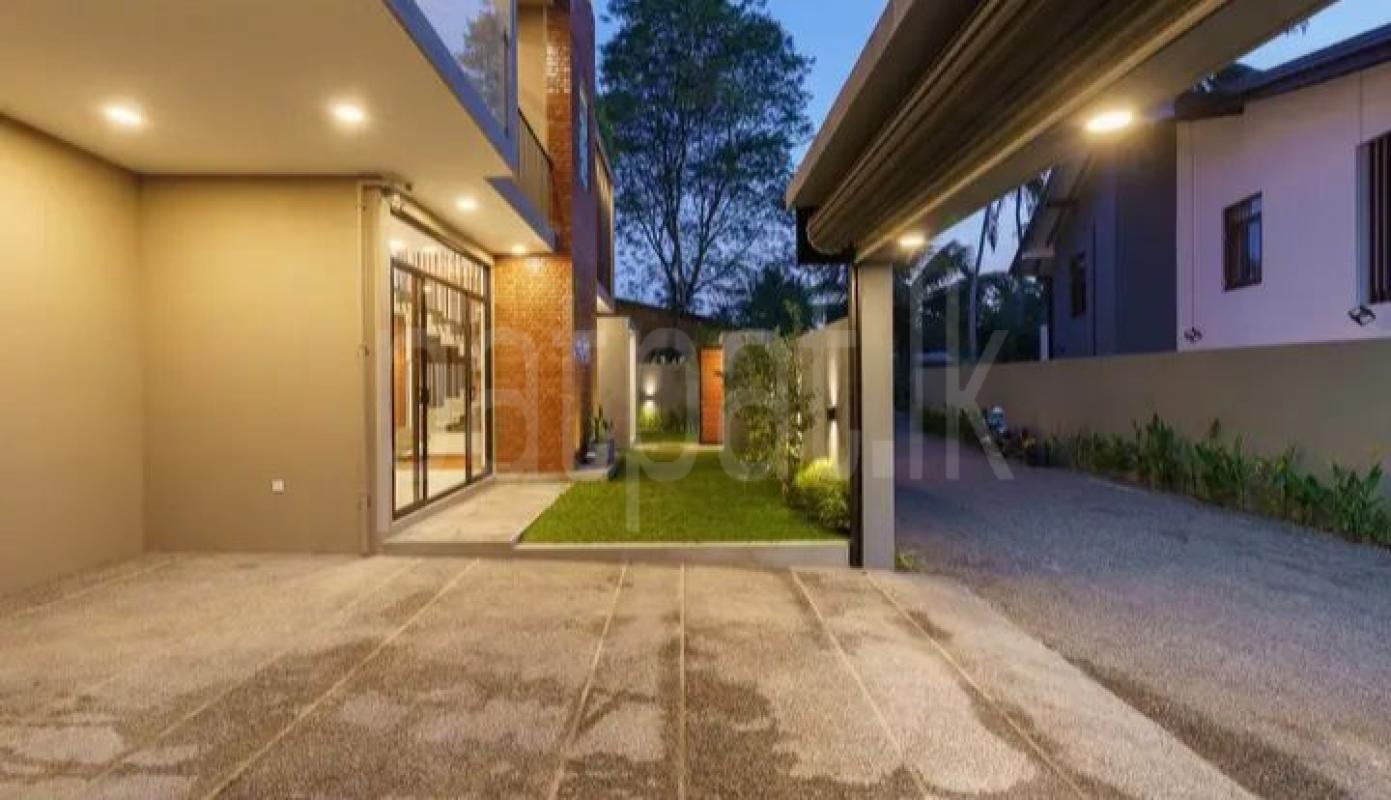 premium-listing-image