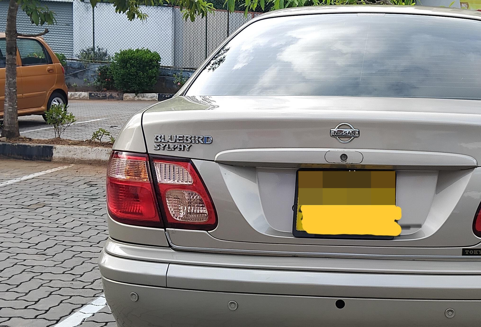 Nissan Bluebird 2002 - பயன்படுத்தப்பட்டது கார் sale in Sri Lanka - patpat.lk