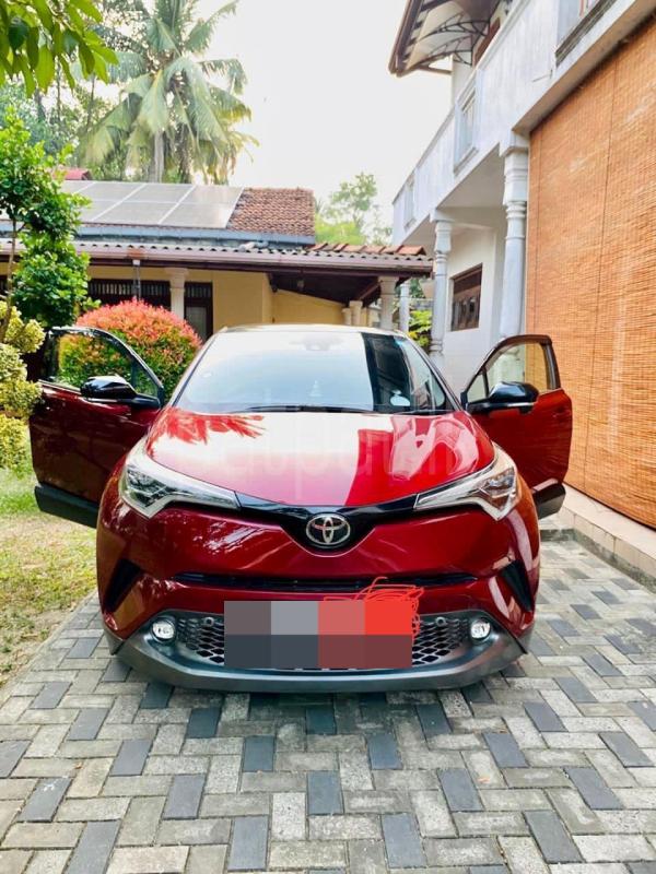Toyota CHR 2018 - பயன்படுத்தப்பட்டது SUV sale in Sri Lanka - patpat.lk