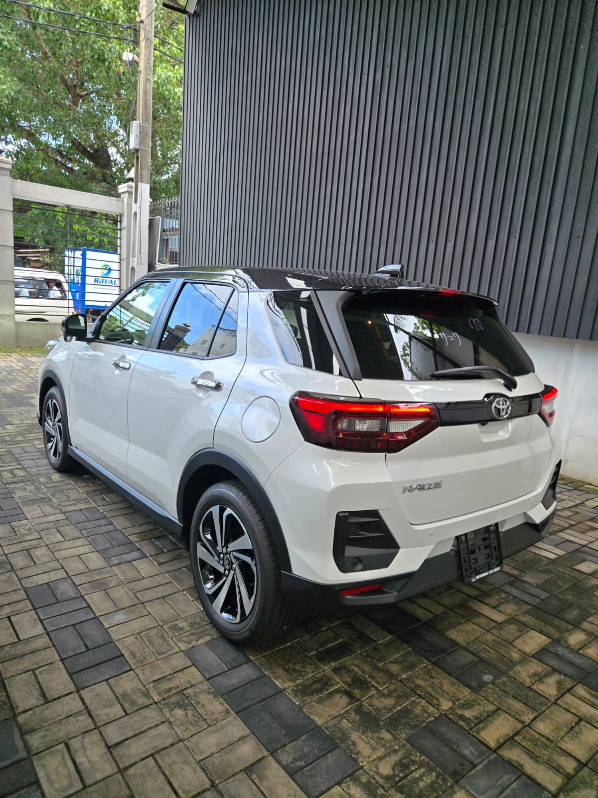 Toyota Raize 2025 - Reconditioned SUV sale in Sri Lanka - patpat.lk
