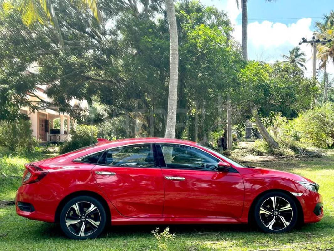 Honda Civic 2018 - பயன்படுத்தப்பட்டது கார் sale in Sri Lanka - patpat.lk