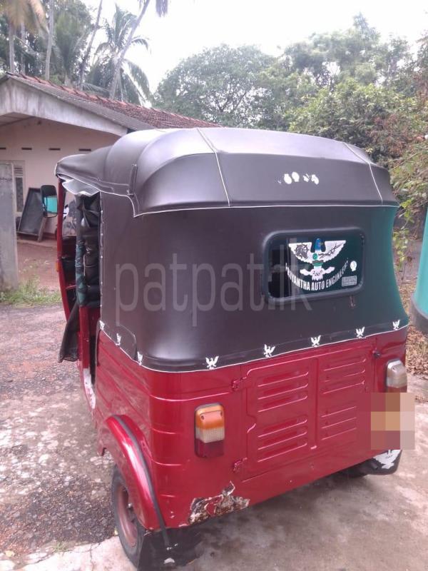 Bajaj 2 stroke 2005 - பயன்படுத்தப்பட்டது முச்சக்கர வண்டி sale in Sri Lanka - patpat.lk
