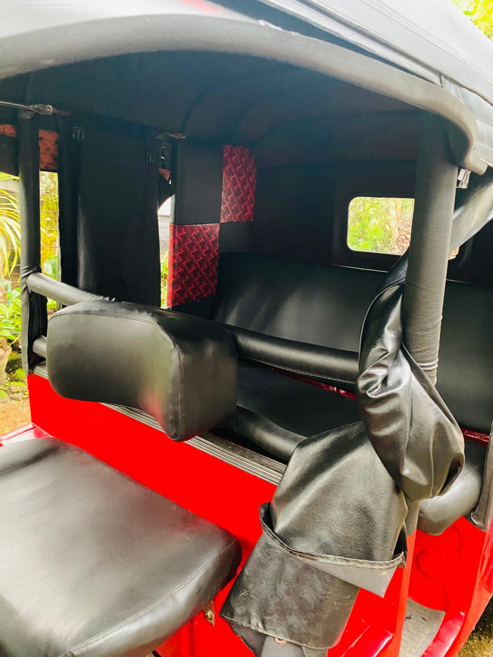 Bajaj 4 stroke 2011 - Used Three wheeler sale in Sri Lanka - patpat.lk