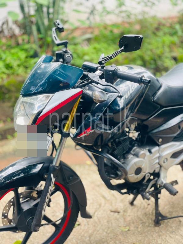 Bajaj Pulsar 2015 - பயன்படுத்தப்பட்டது பைக் sale in Sri Lanka - patpat.lk