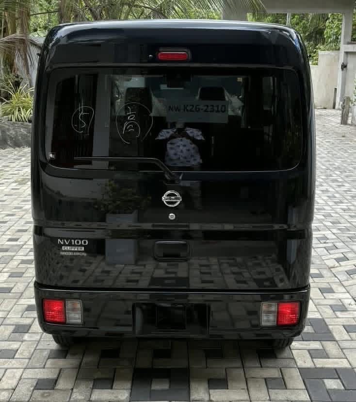 Nissan Clipper 2023 - சான்றளிக்கப்பட்டது வேன் sale in Sri Lanka - patpat.lk