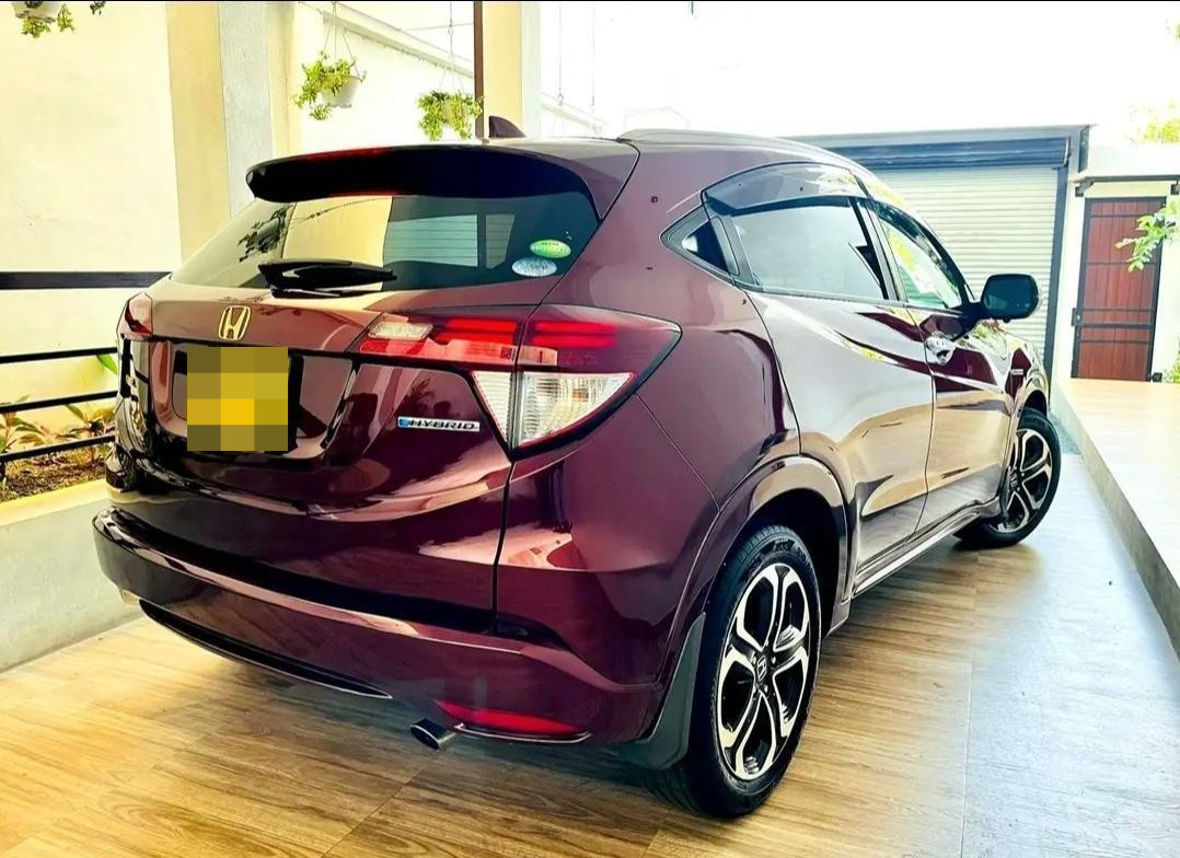 Honda Vezel 2014 - Used SUV sale in Sri Lanka - patpat.lk