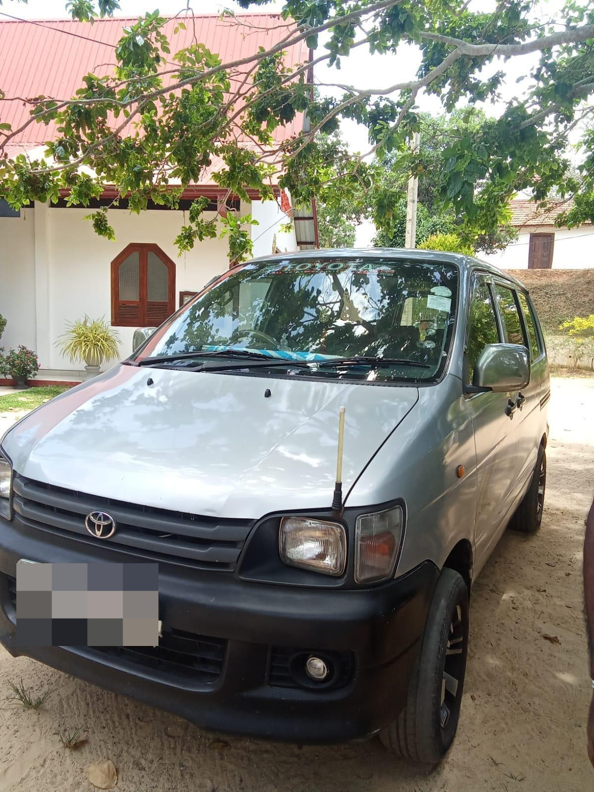 Toyota Noah 2008 ads-image-1