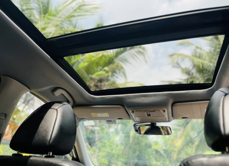 Nissan X Trail 2016 - பயன்படுத்தப்பட்டது SUV sale in Sri Lanka - patpat.lk