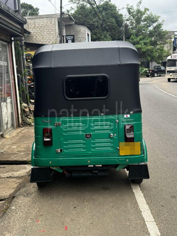 Bajaj 4 stroke 2015 - Used Three wheeler sale in Sri Lanka - patpat.lk
