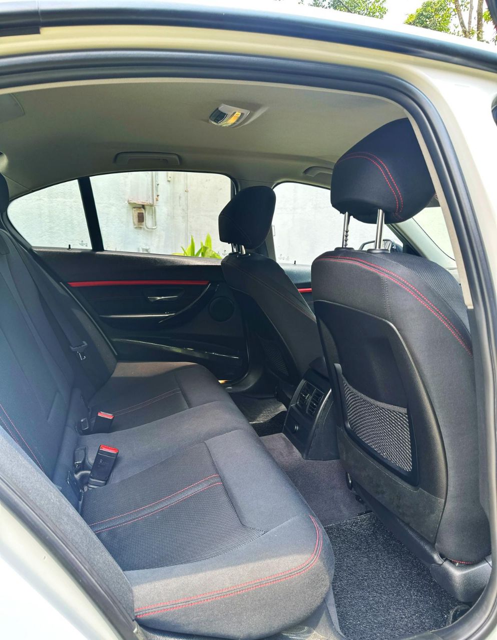 BMW 318i 2017 - Used Car sale in Sri Lanka - patpat.lk