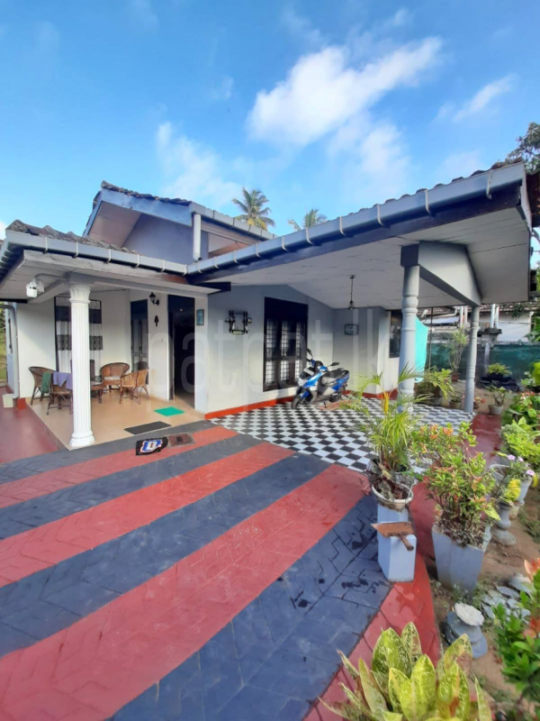 House for Sale in Kadirana
