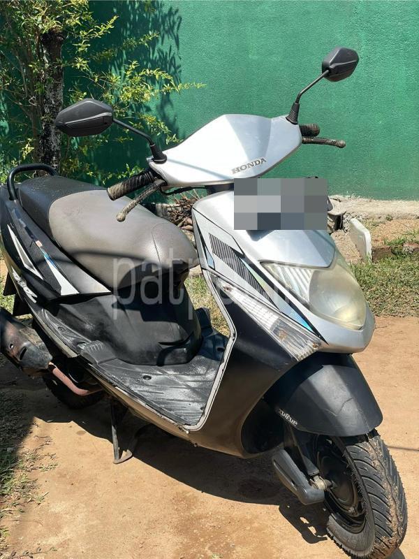 Advertisement image 1