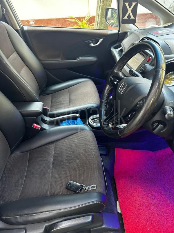 Advertisement image 4