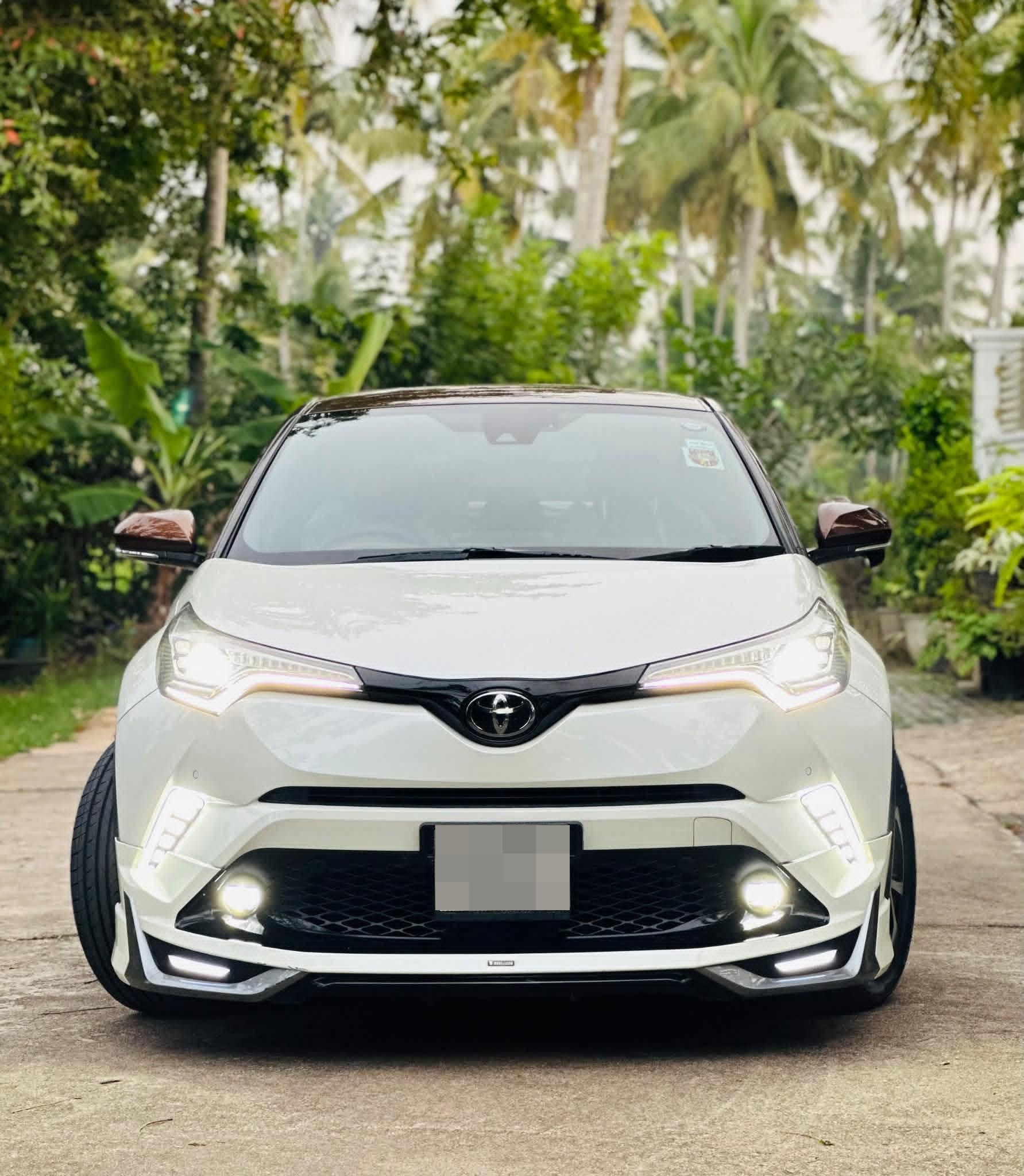 Toyota CHR 2019 - Used SUV sale in Sri Lanka - patpat.lk