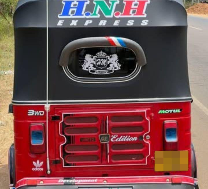 Bajaj Three Wheel 2018 - භාවිතා කරන ලද ත්‍රිරෝද රථය sale in Sri Lanka - patpat.lk