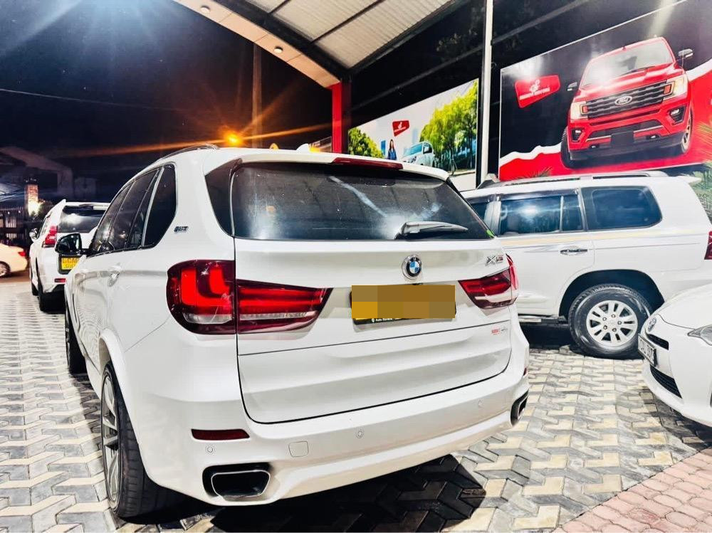 BMW X5 2015 - பயன்படுத்தப்பட்டது SUV sale in Sri Lanka - patpat.lk