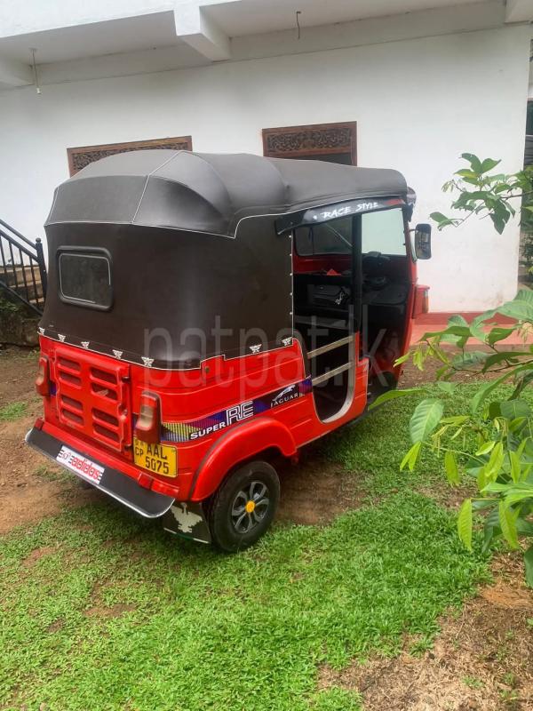 Bajaj Three Wheel 2013 - භාවිතා කරන ලද ත්‍රිරෝද රථය sale in Sri Lanka - patpat.lk