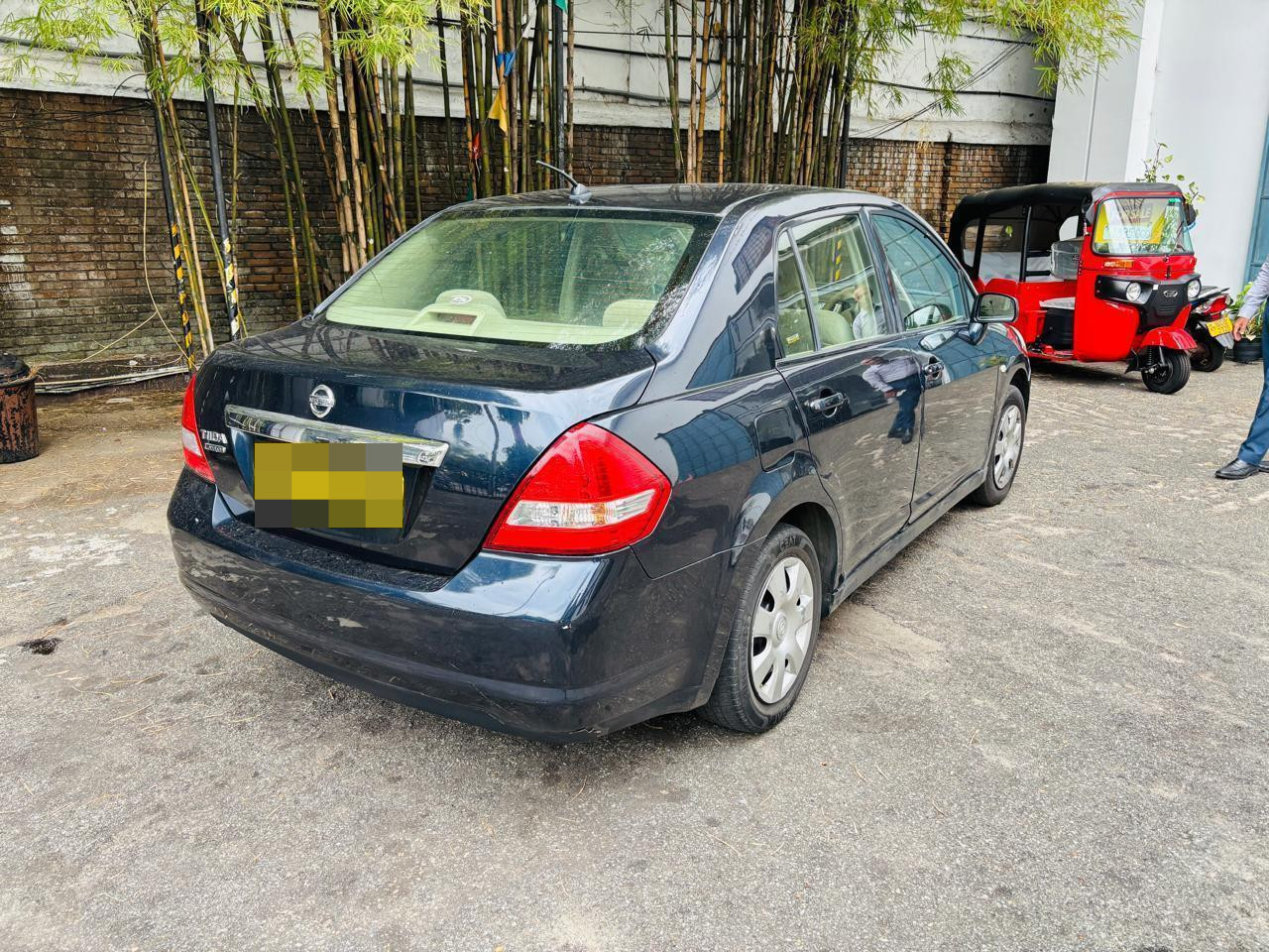 Nissan Tiida 2007 - பயன்படுத்தப்பட்டது கார் sale in Sri Lanka - patpat.lk