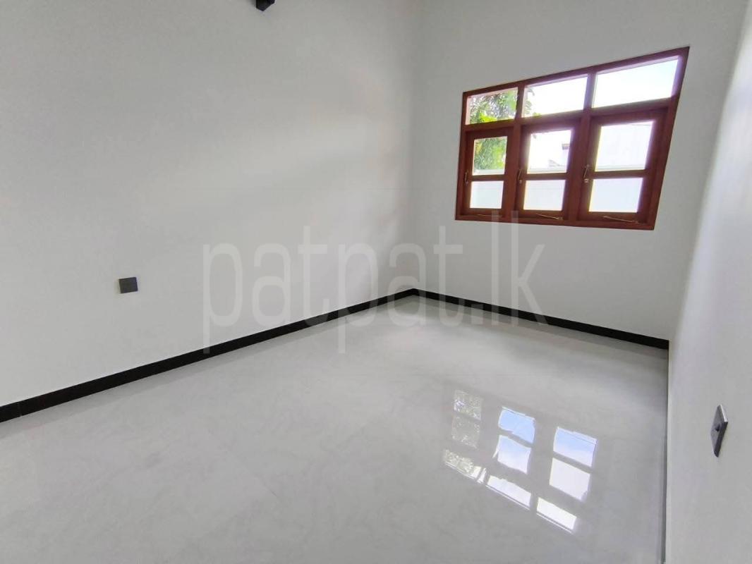 House for Sale in Athurugiriya ads-image-1