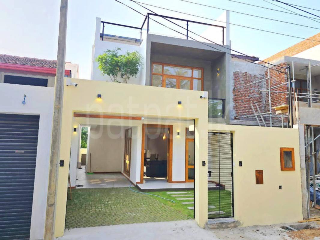 House for Sale in Pelawatta