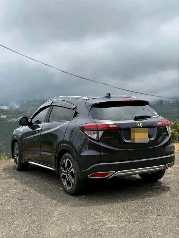 Honda Vezel 2015 - Used SUV sale in Sri Lanka - patpat.lk