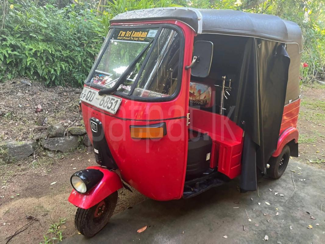 Bajaj Three Wheel 2006 - பயன்படுத்தப்பட்டது முச்சக்கர வண்டி sale in Sri Lanka - patpat.lk