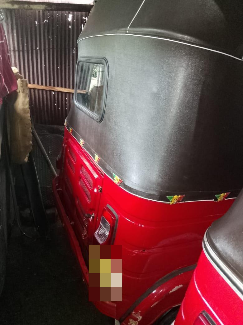 Bajaj Three Wheel 2003 - பயன்படுத்தப்பட்டது முச்சக்கர வண்டி sale in Sri Lanka - patpat.lk