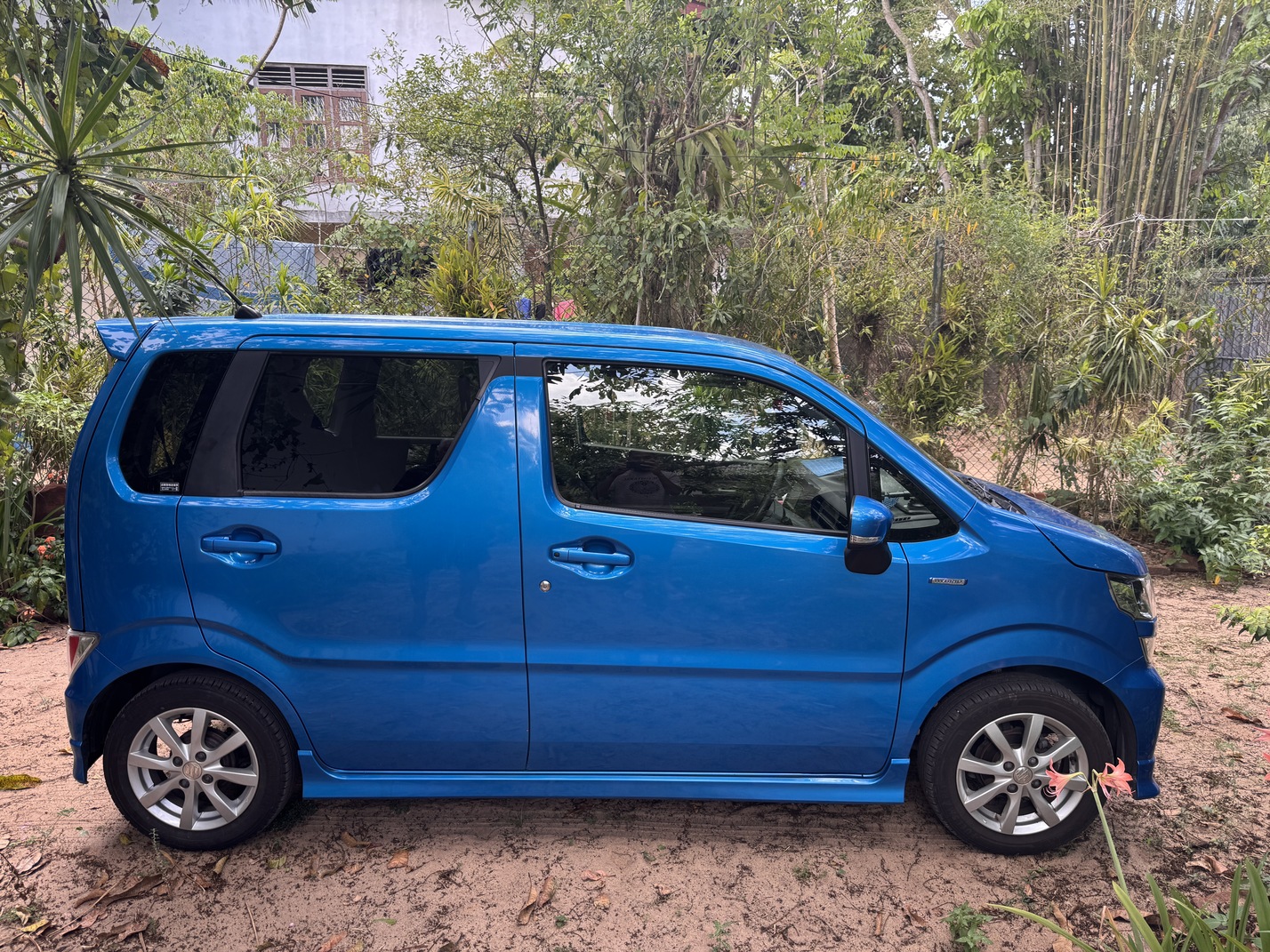Suzuki Wagon R 2017 - Used Car sale in Sri Lanka - patpat.lk