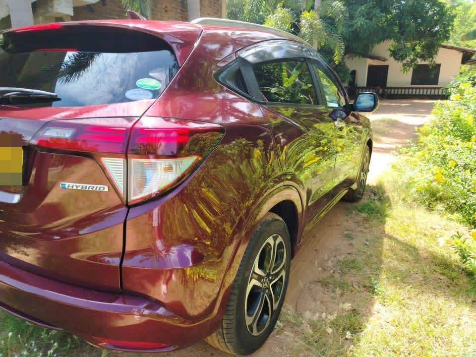 Honda Vezel 2015 - பயன்படுத்தப்பட்டது SUV sale in Sri Lanka - patpat.lk