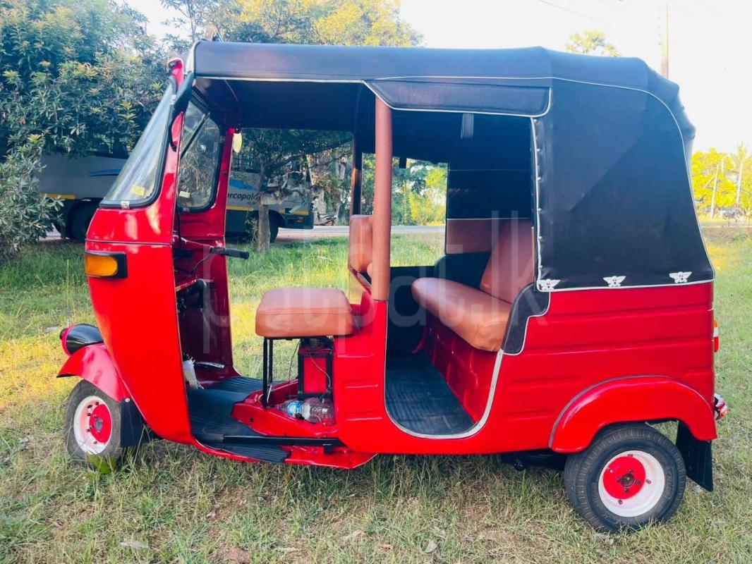 Bajaj Three Wheel 2003 - பயன்படுத்தப்பட்டது முச்சக்கர வண்டி sale in Sri Lanka - patpat.lk