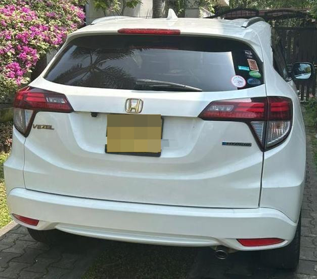 Honda Vezel 2014 - பயன்படுத்தப்பட்டது SUV sale in Sri Lanka - patpat.lk