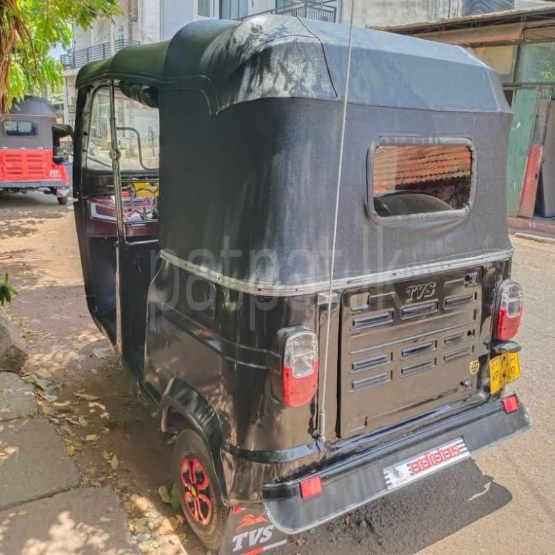 Advertisement image 6