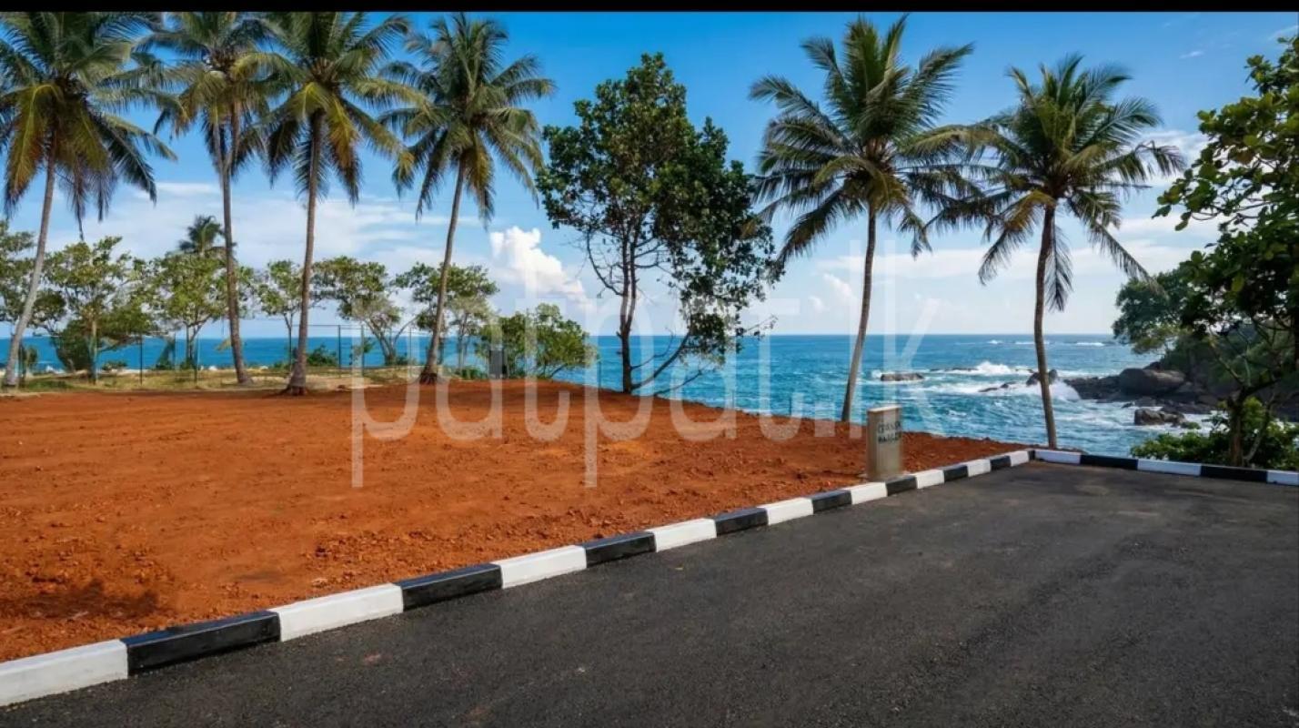 Residential Land for Sale in Devinuwara (Dondra)