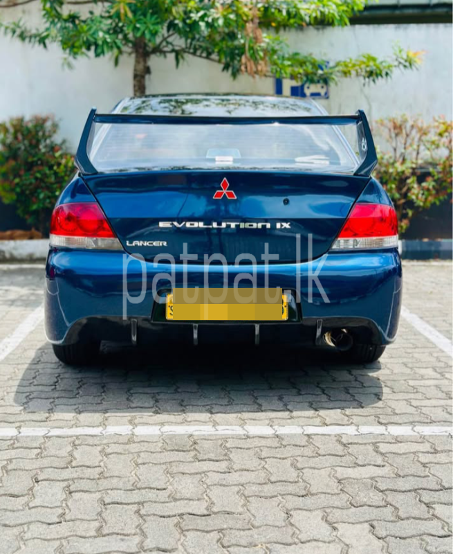 Advertisement image 3