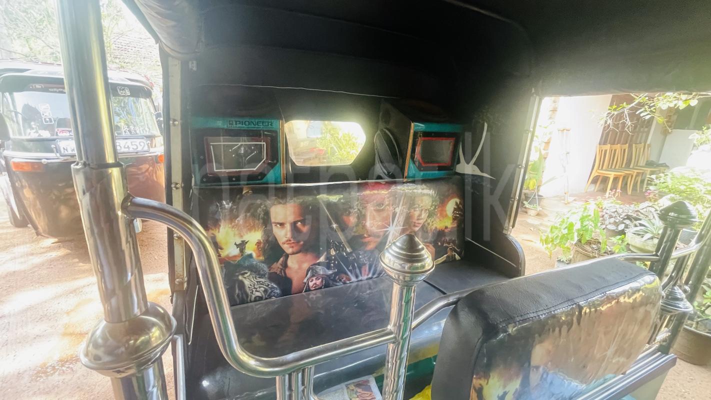 Bajaj Three Wheel 2013 - භාවිතා කරන ලද ත්‍රිරෝද රථය sale in Sri Lanka - patpat.lk